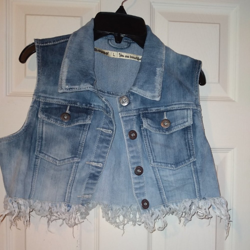 Sleeveless Crop Jean Jacket